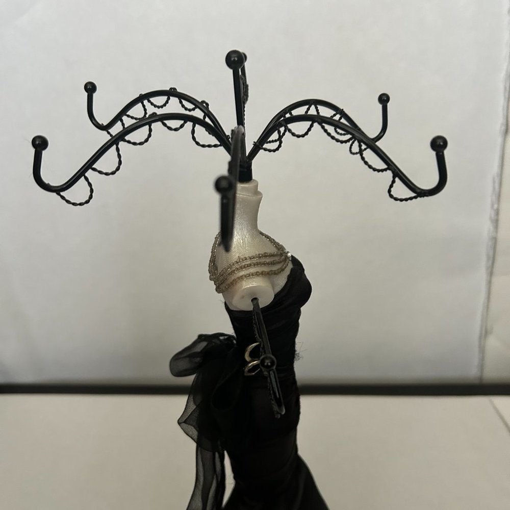 Breakfast at Tiffany's Necklace Bracelet Earring Jewelry Stand Necklace Holder - Picture 13 of 15